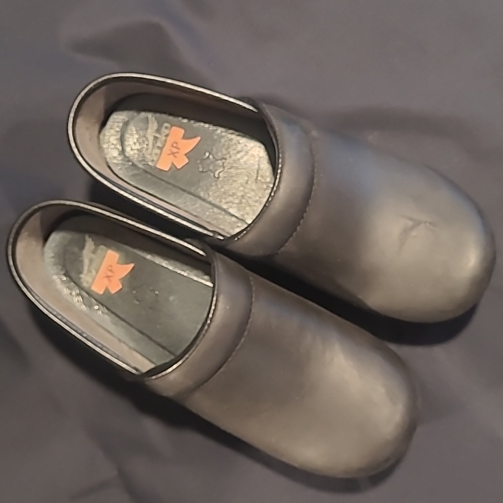Dansko XP clogs size 38